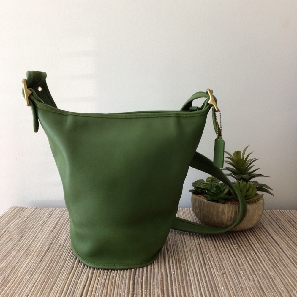 VTG Coach Rare Berg Bucket Bag 9953 In Leaf Green Leather Bag Purse USA